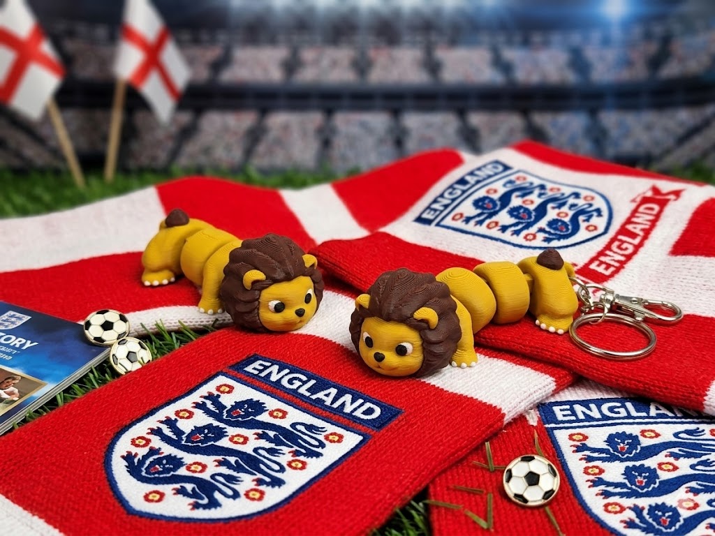 Flexi King Lion articulated fidget model side view novelty gift UK